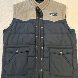 Howlers brothers “yeti” vest. Used, but in pristine condition, like new.